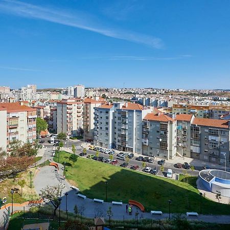 In Bed With Lisbon 8N Apartment Amadora Bagian luar foto