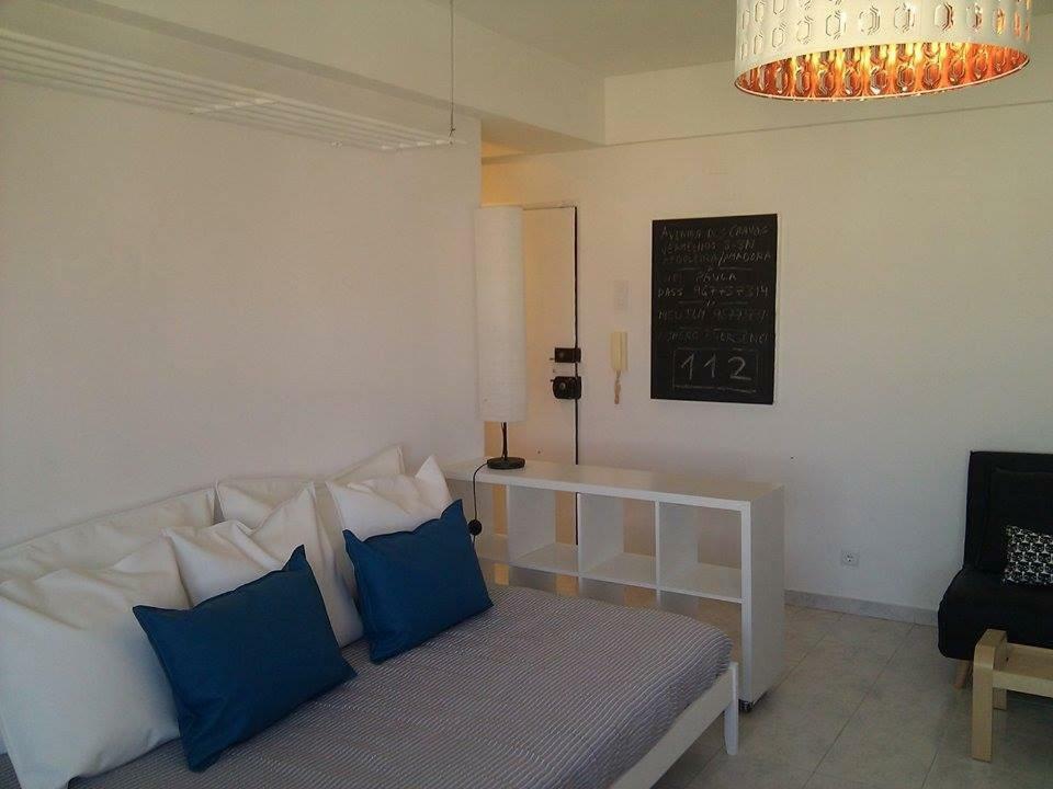 In Bed With Lisbon 8N Apartment Amadora Bagian luar foto